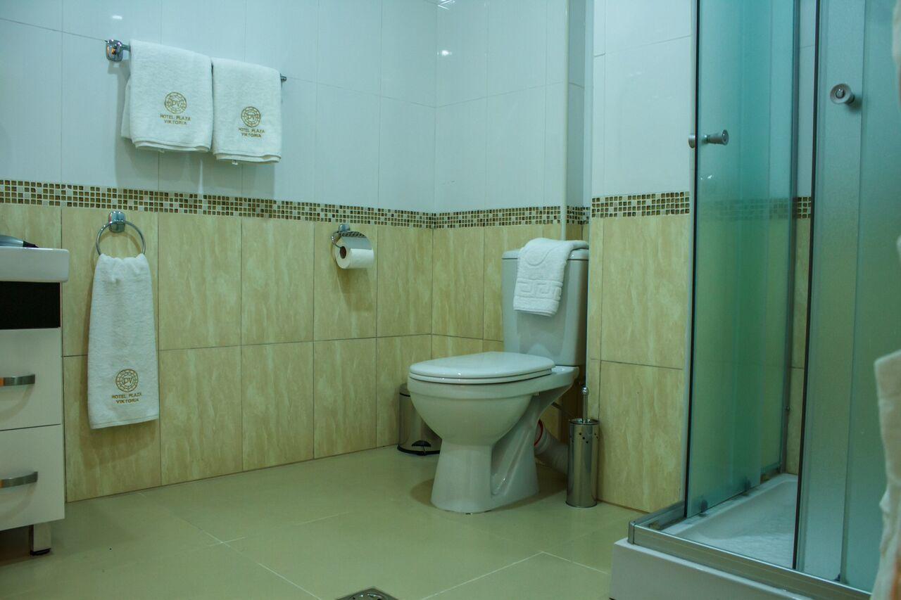 Hotel Plaza Viktoria Ґюмрі Екстер'єр фото